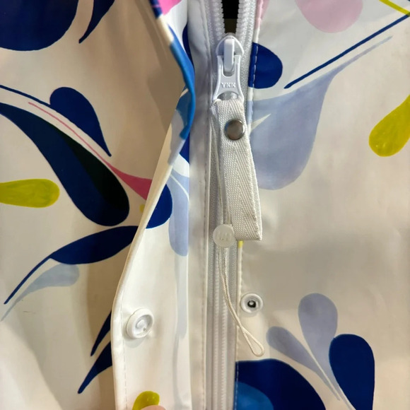 HELLY HANSEN Sz S Moss  Floral Hooded Pockets Drawstring Rain Coat Jacket NWOT - Picture 7 of 13